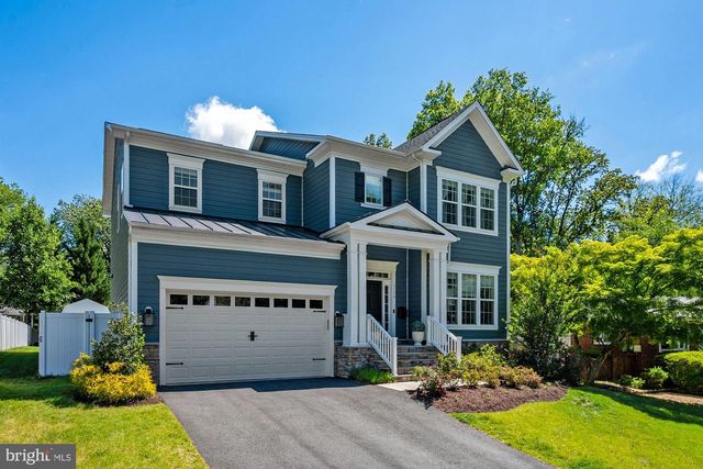 1114 WARE ST SW, Vienna, VA 22180