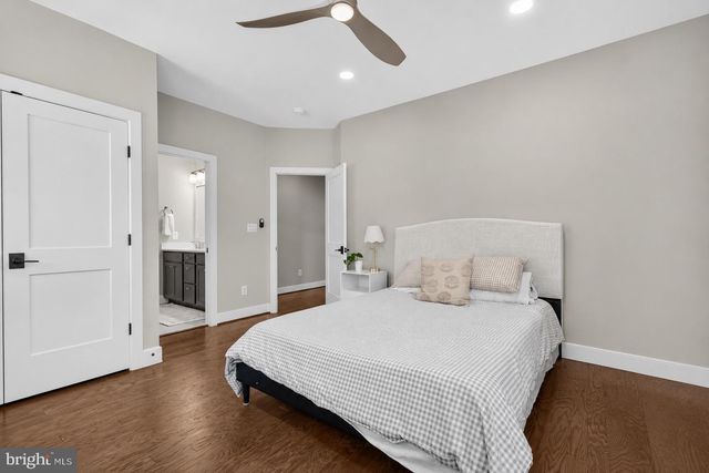 1114 WARE ST SW, Vienna, VA 22180
