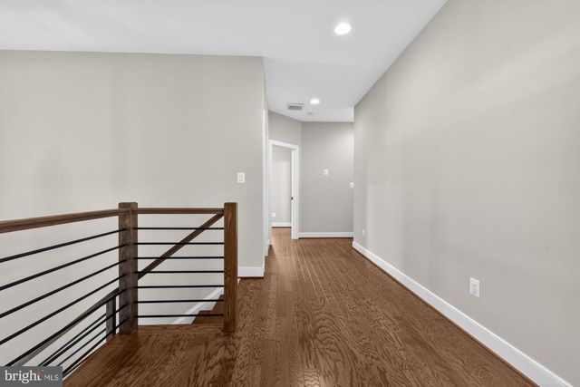 1114 WARE ST SW, Vienna, VA 22180