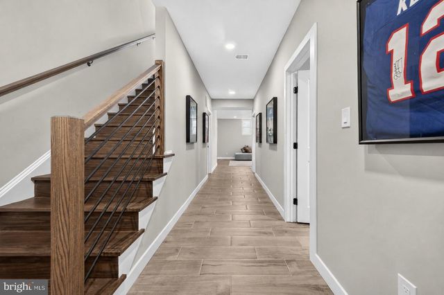 1114 WARE ST SW, Vienna, VA 22180