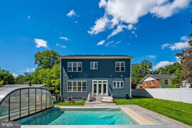 1114 WARE ST SW, Vienna, VA 22180