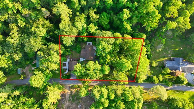 222 Mount Crest Drive, Johnson City, TN 37601