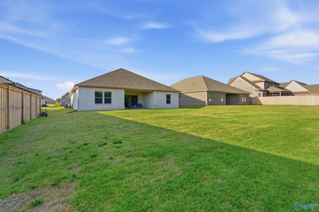 17884 Longleaf Drive, Athens, AL 35611