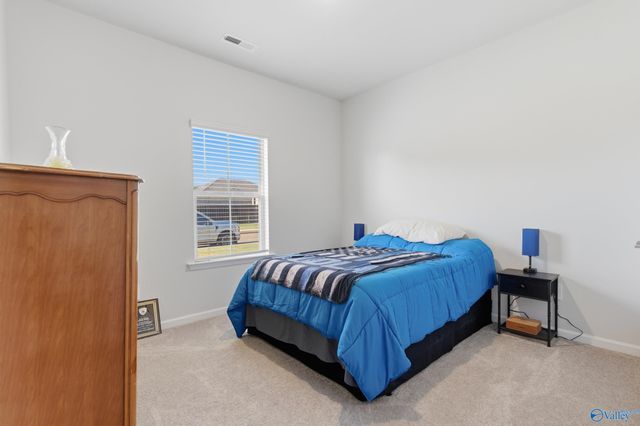 17884 Longleaf Drive, Athens, AL 35611