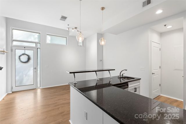 2076 Euclid Avenue, Charlotte, NC 28203