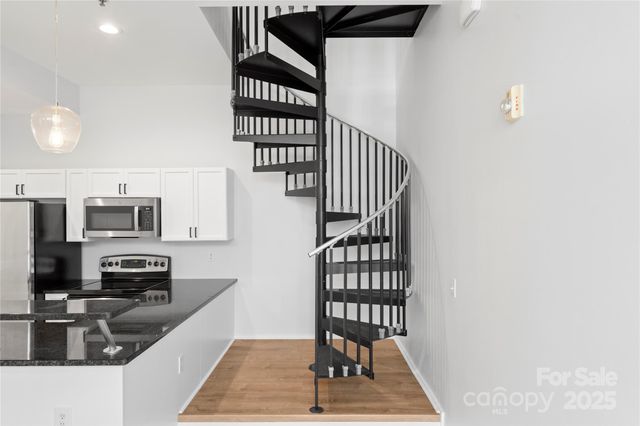 2076 Euclid Avenue, Charlotte, NC 28203