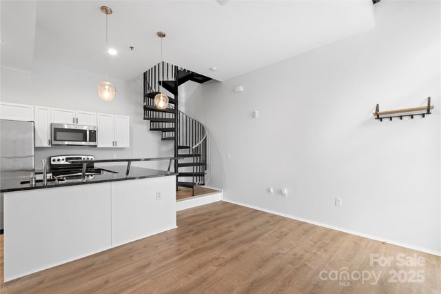 2076 Euclid Avenue, Charlotte, NC 28203