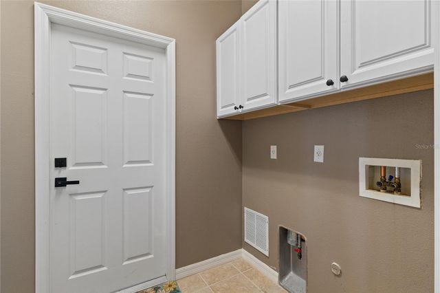 2725 ROYAL PALM DRIVE, North Port, FL 34288