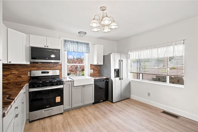 120 Vine St, Canonsburg, PA 15317