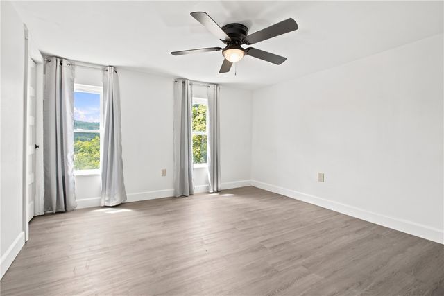 120 Vine St, Canonsburg, PA 15317