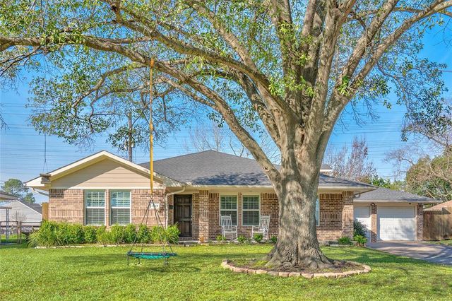 1719 Guese Road, Houston, TX 77008