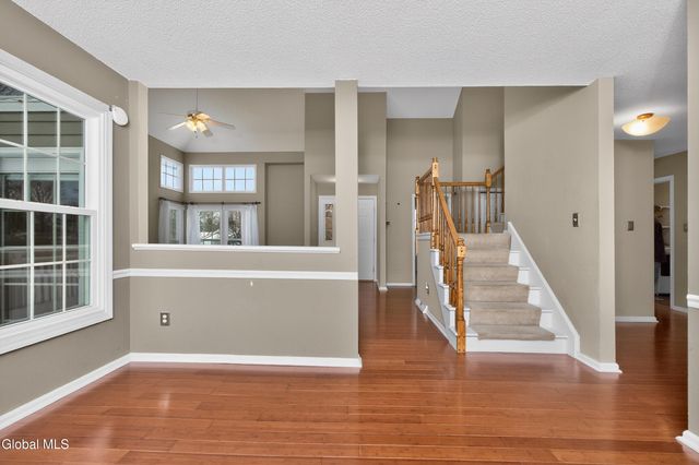 1 Ridgefield Drive, Guilderland, NY 12186