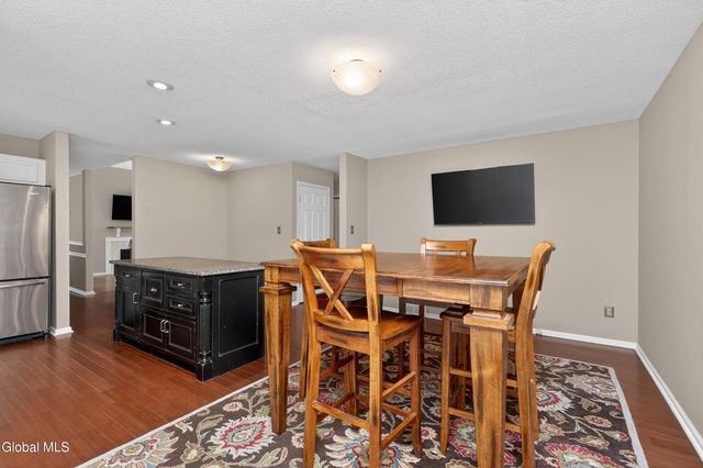 1 Ridgefield Drive, Guilderland, NY 12186