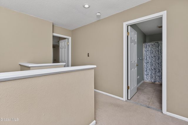 1 Ridgefield Drive, Guilderland, NY 12186