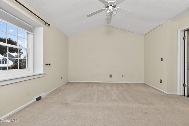 1 Ridgefield Drive, Guilderland, NY 12186