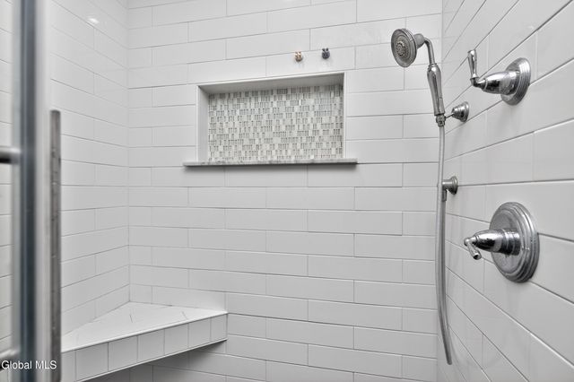 1 Ridgefield Drive, Guilderland, NY 12186