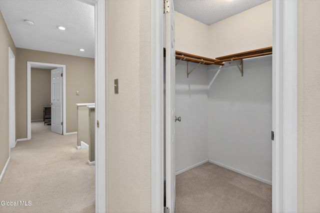 1 Ridgefield Drive, Guilderland, NY 12186