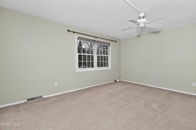 1 Ridgefield Drive, Guilderland, NY 12186