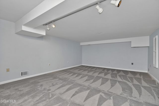 1 Ridgefield Drive, Guilderland, NY 12186