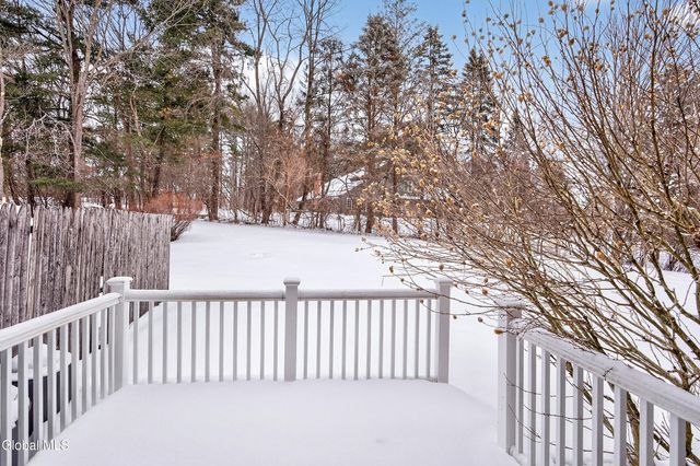 1 Ridgefield Drive, Guilderland, NY 12186