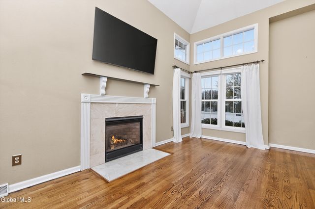 1 Ridgefield Drive, Guilderland, NY 12186