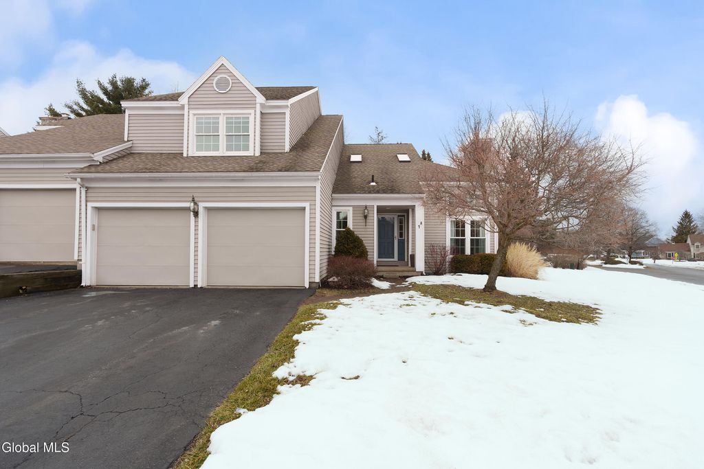 1 Ridgefield Drive, Guilderland, NY 12186