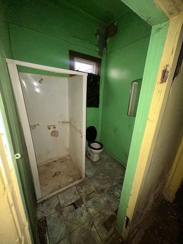 8752 S Exchange Avenue, Chicago, IL 60617