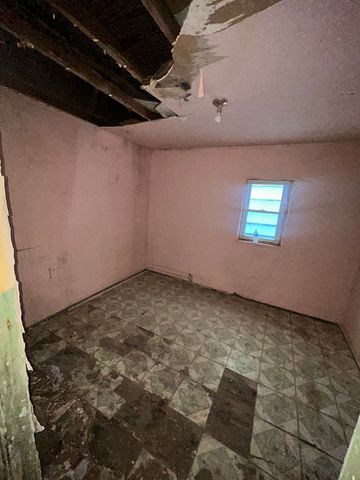 8752 S Exchange Avenue, Chicago, IL 60617