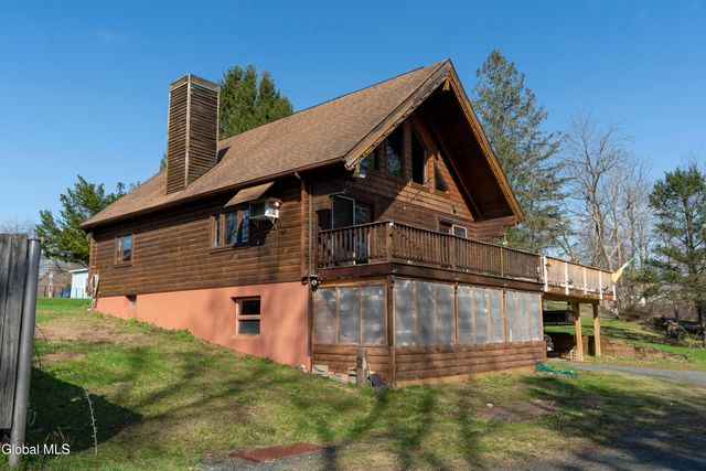 2 Cesta Lane, Troy, NY 12180