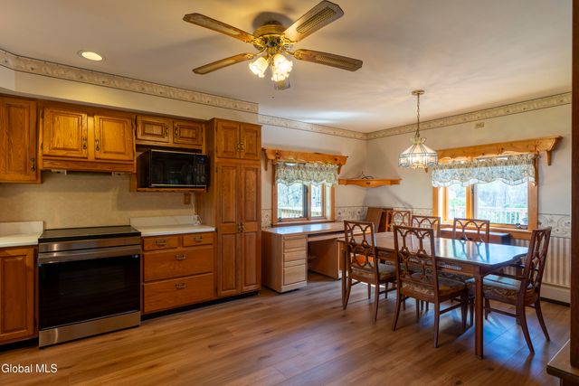 2 Cesta Lane, Troy, NY 12180