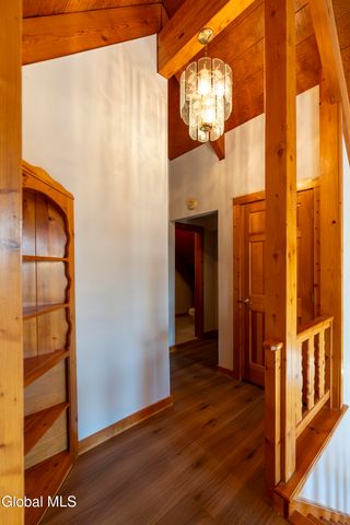 2 Cesta Lane, Troy, NY 12180