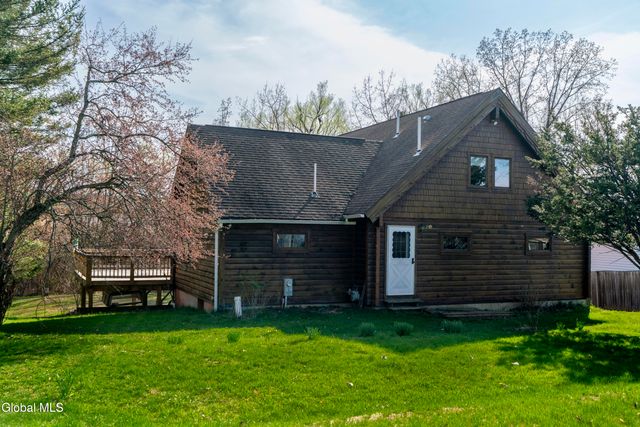 2 Cesta Lane, Troy, NY 12180