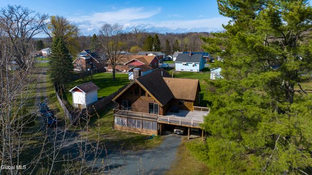 2 Cesta Lane, Troy, NY 12180