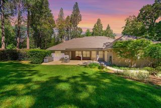 12986 Somerset Dr, Grass Valley, CA 95945