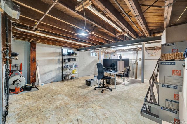 22 Miriam Parkway, Elmont, NY 11003