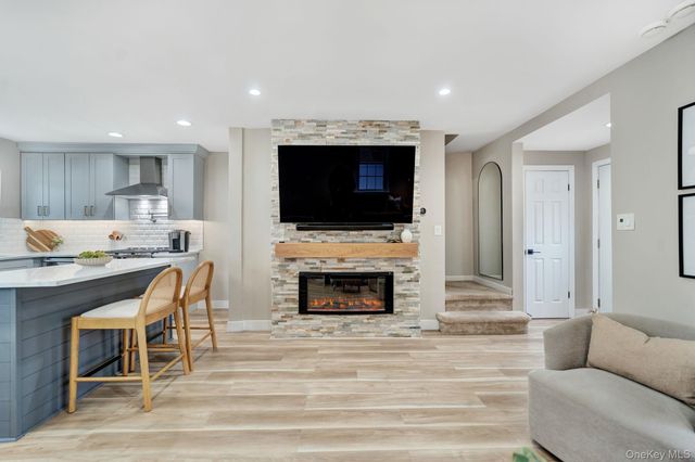 22 Miriam Parkway, Elmont, NY 11003