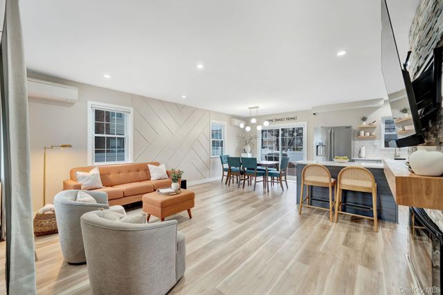 22 Miriam Parkway, Elmont, NY 11003