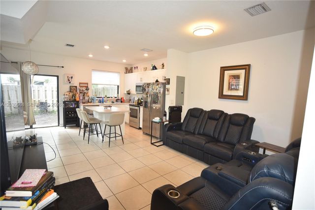21404 NE 3rd Path 0, Miami, FL 33179