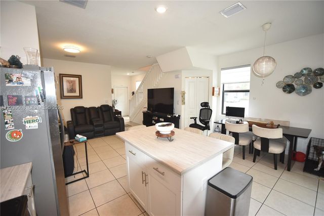 21404 NE 3rd Path 0, Miami, FL 33179