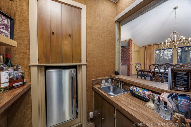 2100 North Star Court, Bartlesville, OK 74006