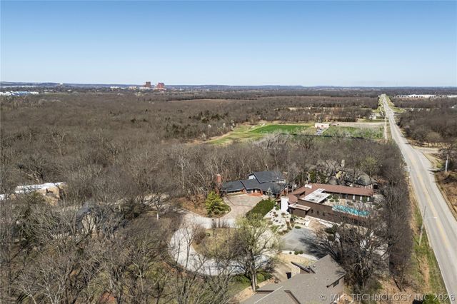 2100 North Star Court, Bartlesville, OK 74006