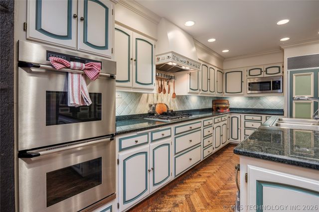 2100 North Star Court, Bartlesville, OK 74006