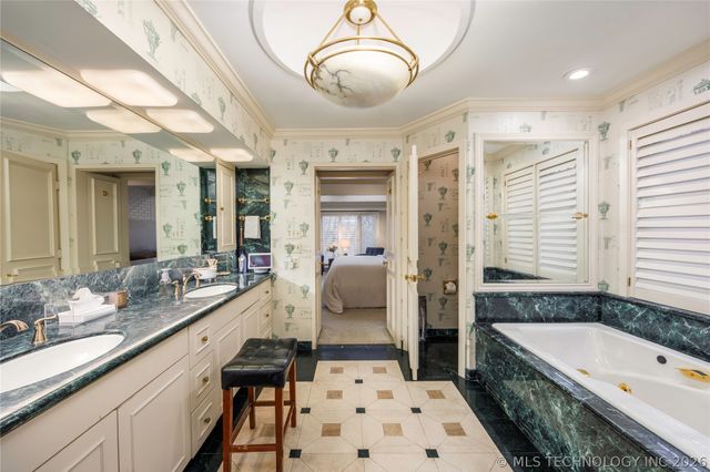 2100 North Star Court, Bartlesville, OK 74006