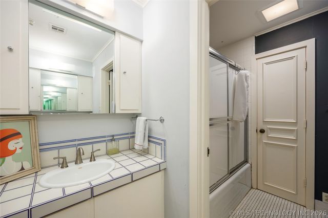 2100 North Star Court, Bartlesville, OK 74006