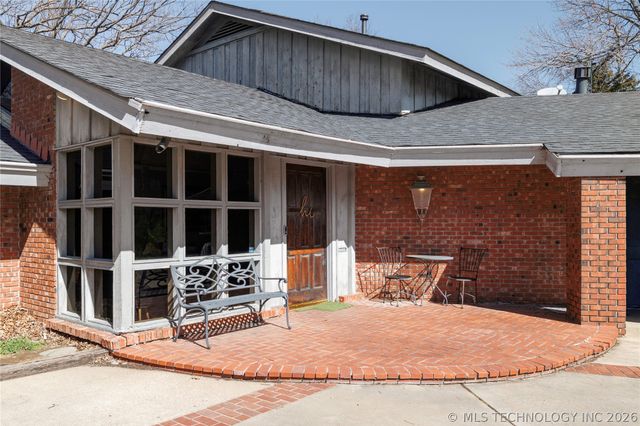 2100 North Star Court, Bartlesville, OK 74006