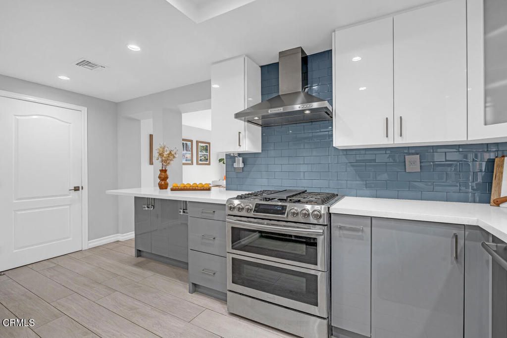 Image 16 of property listing at 6301 Honolulu Avenue 47, Tujunga, CA 91042