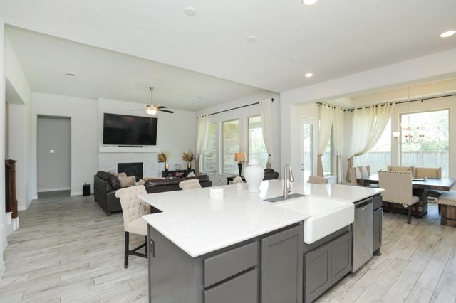 10134 Blythe Street, Rosharon, TX 77583