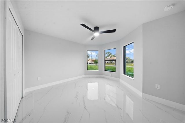 2715 27th ST SW, Lehigh Acres, FL 33976