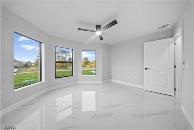 2715 27th ST SW, Lehigh Acres, FL 33976