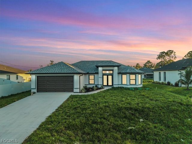 2715 27th ST SW, Lehigh Acres, FL 33976